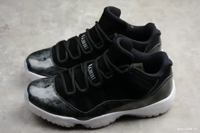 Retro 11 Jordan 528895-010 Air Low 